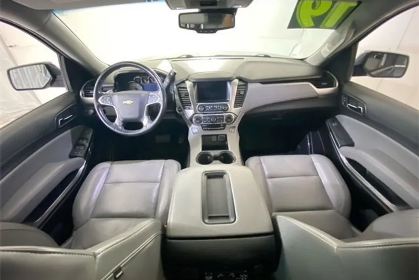 2019 Chevrolet Tahoe LT photo 1