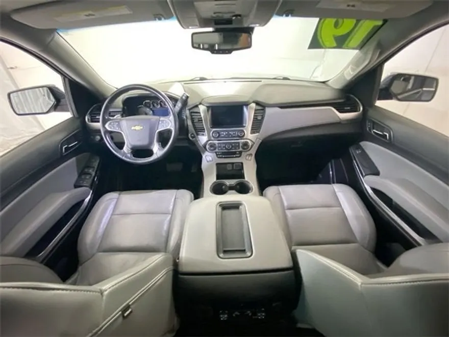 2019 Chevrolet Tahoe LT photo 1