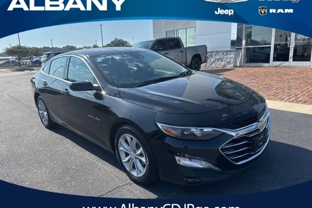 2024 Chevrolet Malibu 1LT photo 1