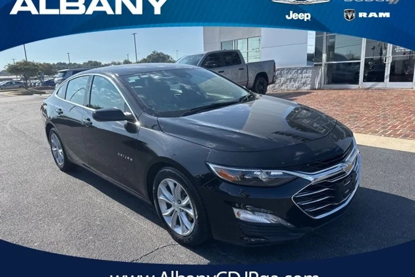 2024 Chevrolet Malibu 1LT photo 1