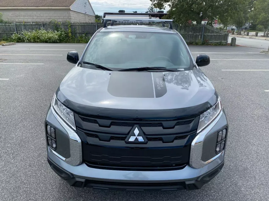 2025 Mitsubishi Outlander Sport ES SE LE photo 1
