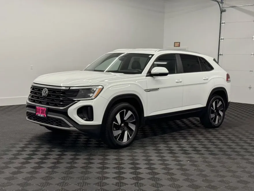2024 Volkswagen Atlas Cross Sport SE Technology photo 1