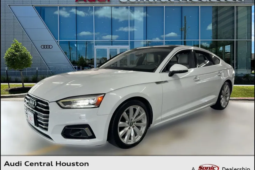 2018 Audi A5 Prestige photo 1