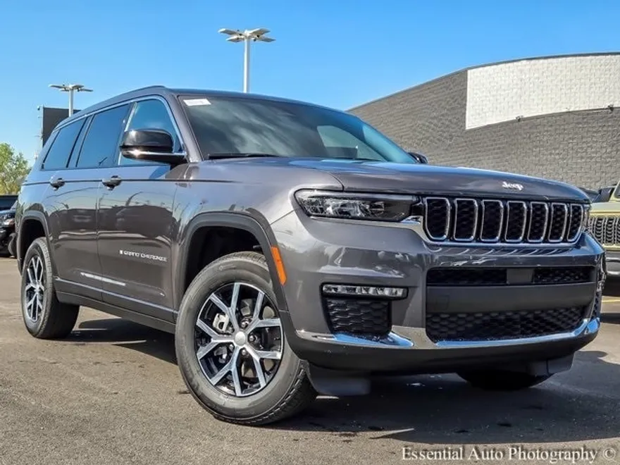 2025 Jeep Grand Cherokee L photo 1