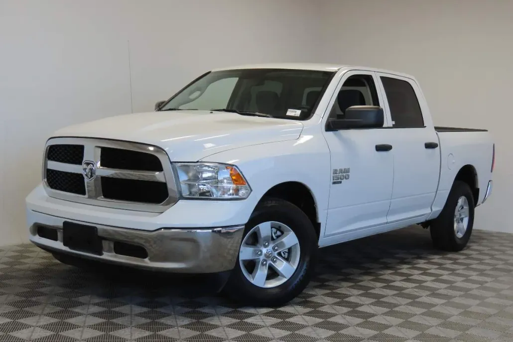 2022 Ram 1500 Classic SLT photo 1