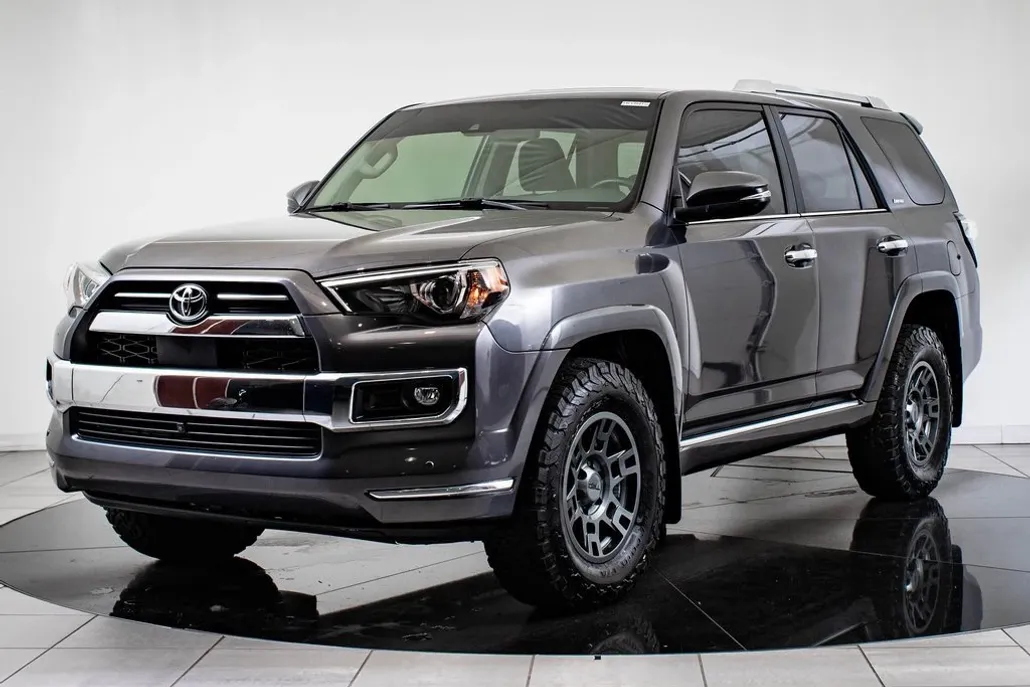 2022 Toyota 4Runner Limited photo 1