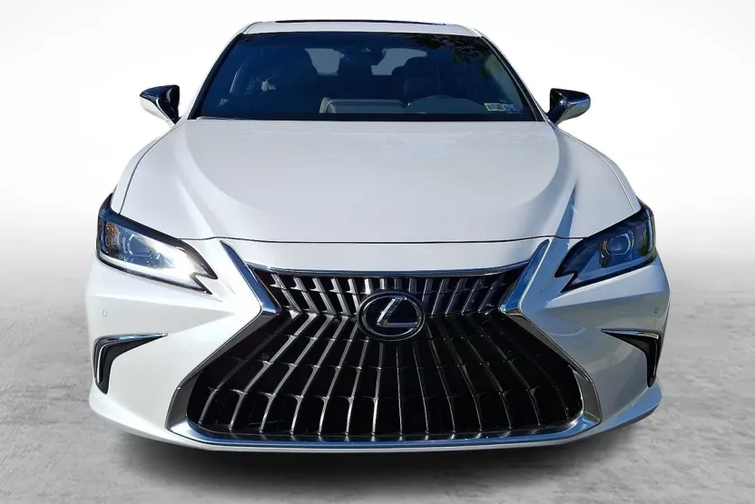 2025 Lexus ES 350 photo 1