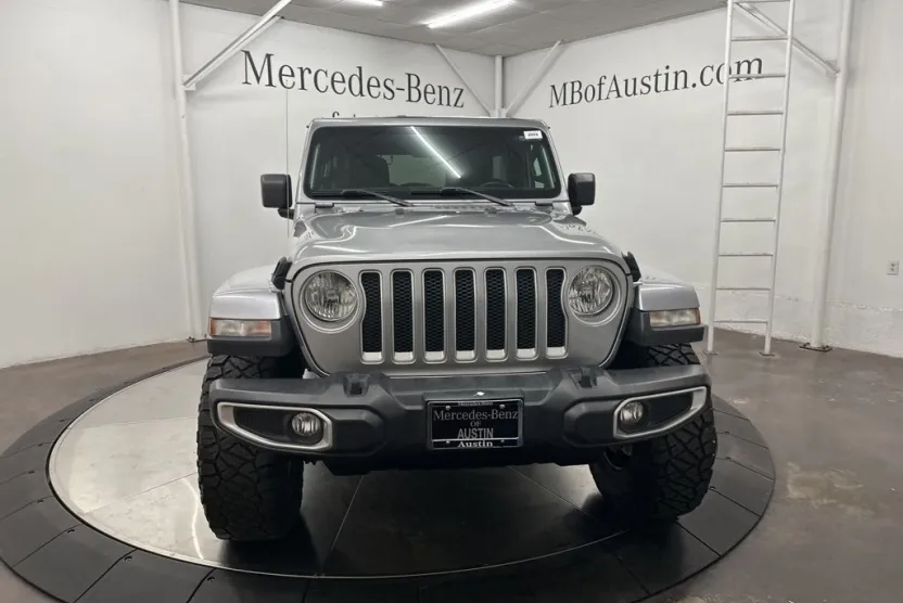 2020 Jeep Wrangler Unlimited Sahara photo 1