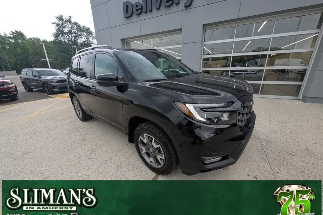 2023 Honda Passport TrailSport photo 1