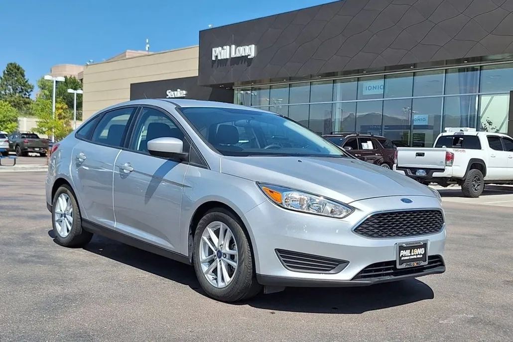 2018 Ford Focus SE photo 1