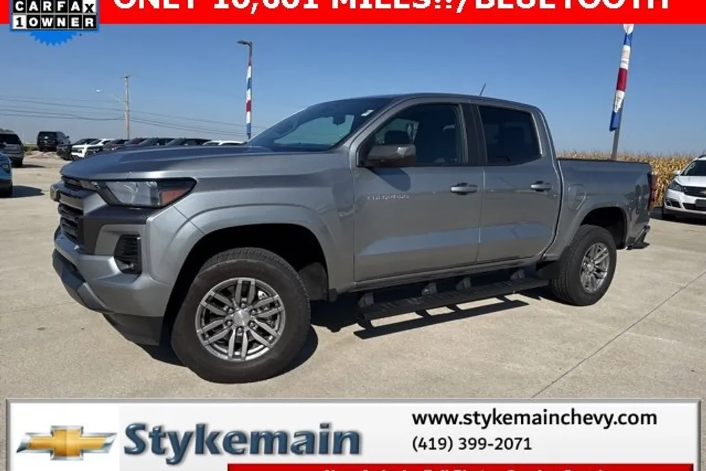 2023 Chevrolet Colorado LT photo 1