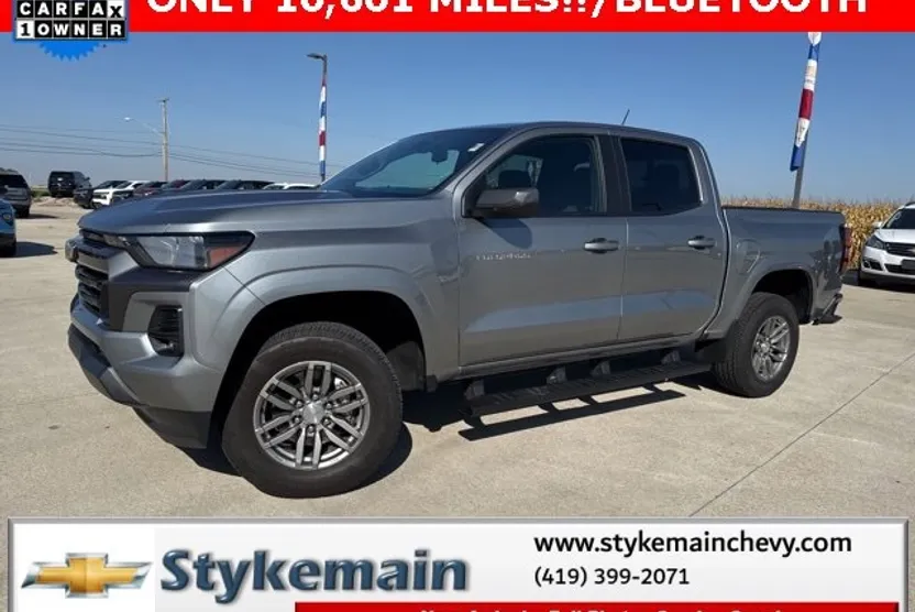 2023 Chevrolet Colorado LT photo 1