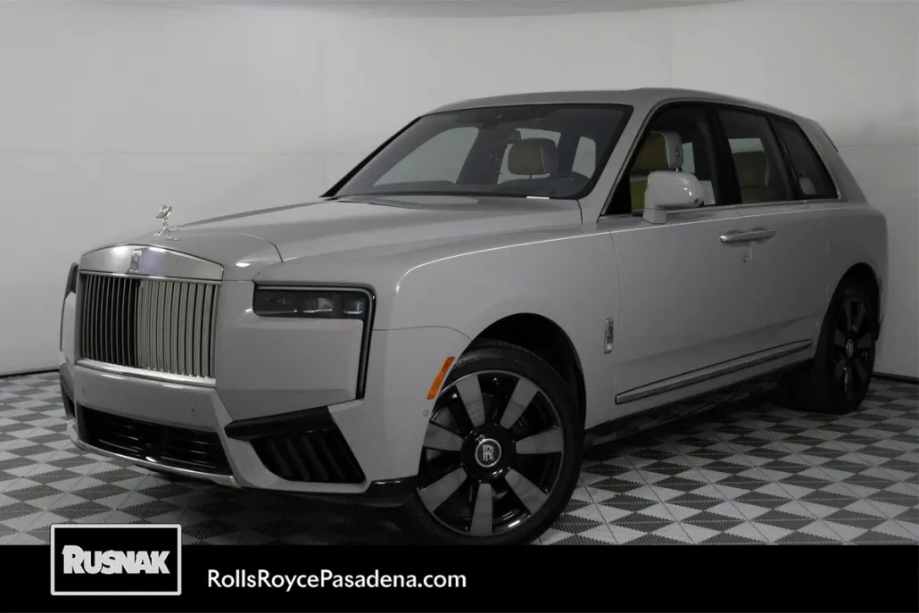 2025 Rolls Royce Cullinan RR photo 1