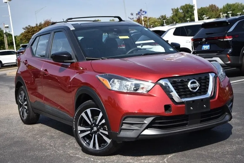2020 Nissan Kicks SV photo 1