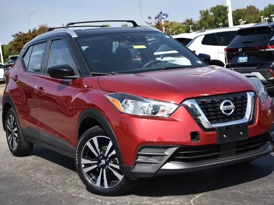 2020 Nissan Kicks SV photo 1