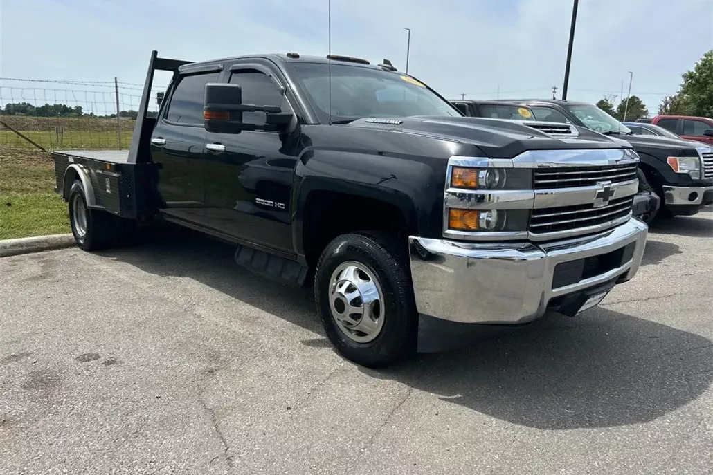 2017 Chevrolet Silverado 3500HD Work Truck photo 1