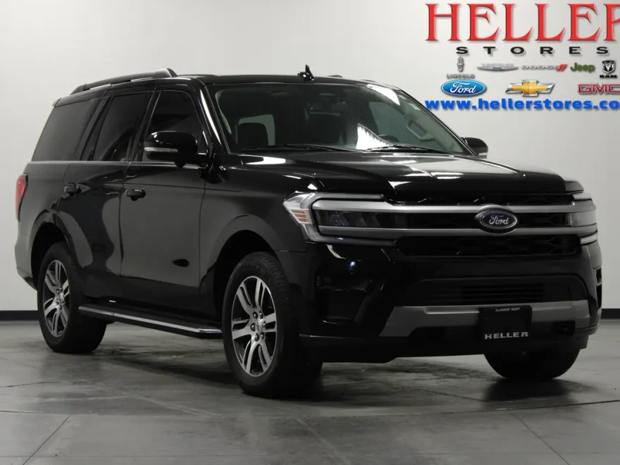 2023 Ford Expedition XLT photo 1