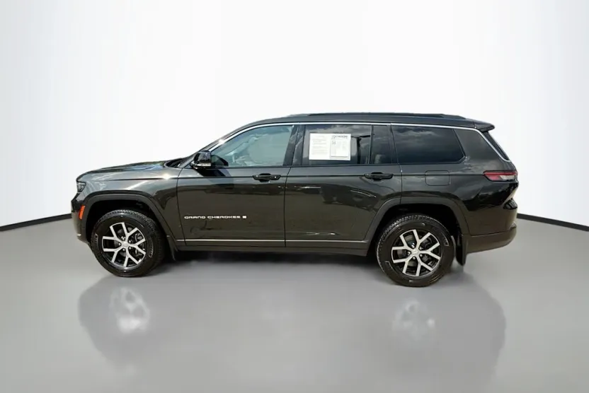 2024 Jeep Grand Cherokee Limited photo 1
