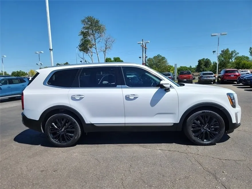 2021 Kia Telluride SX photo 1