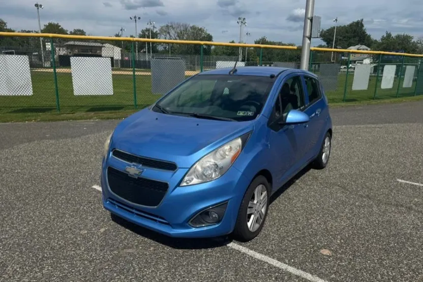 2014 Chevrolet Spark 1LT photo 1