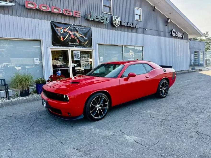 2016 Dodge Challenger R/T Scat Pack photo 1