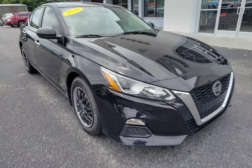 2020 Nissan Altima 2.5 S photo 1