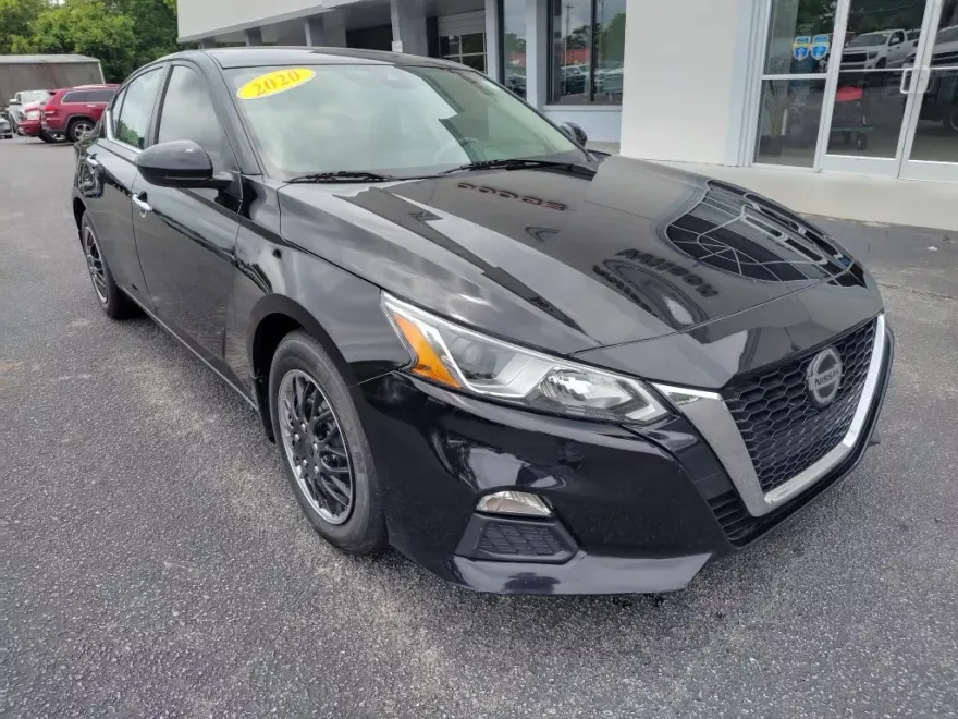 2020 Nissan Altima 2.5 S photo 1