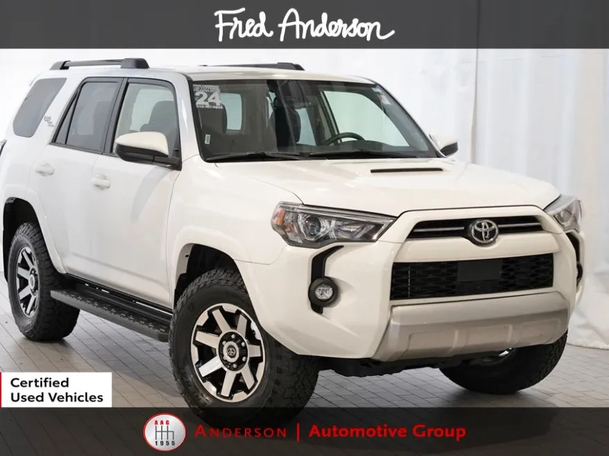 2024 Toyota 4Runner TRD Off-Road photo 1