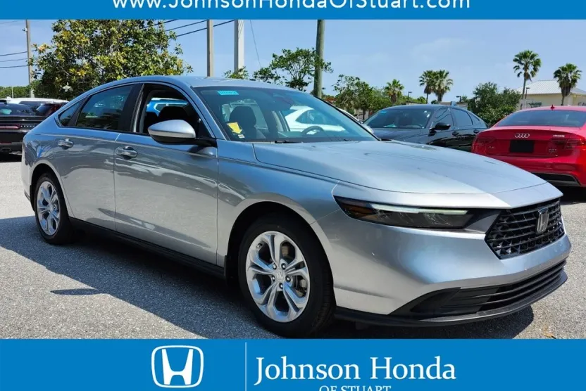 2025 Honda Accord LX photo 1