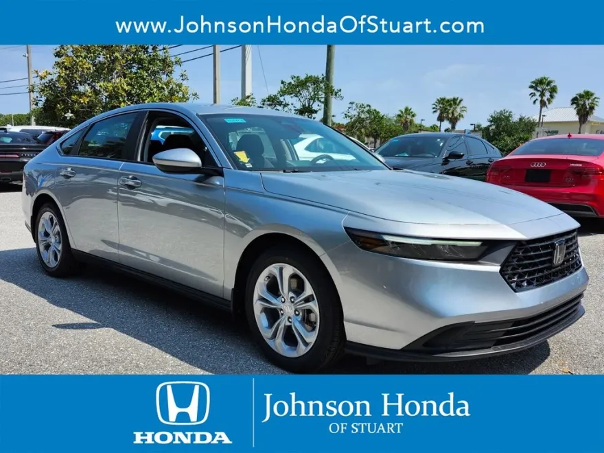 2025 Honda Accord LX photo 1