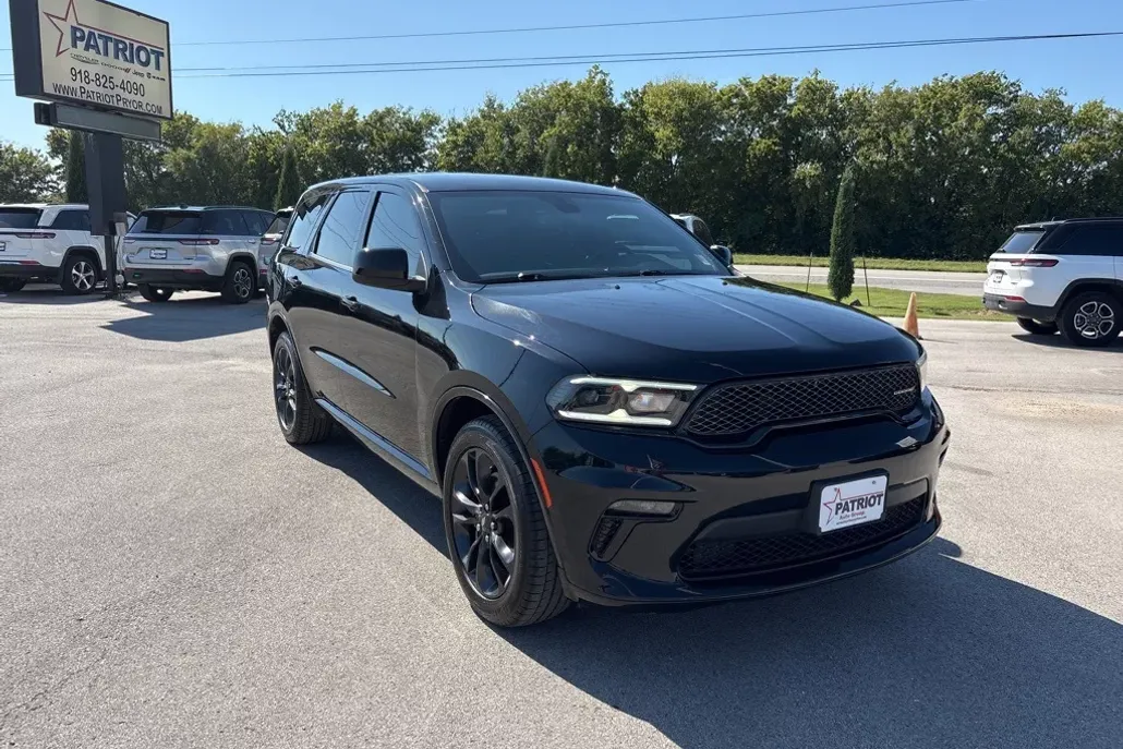 2022 Dodge Durango SXT photo 1