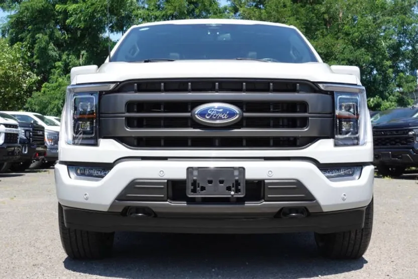 2023 Ford F-150 Lariat photo 1