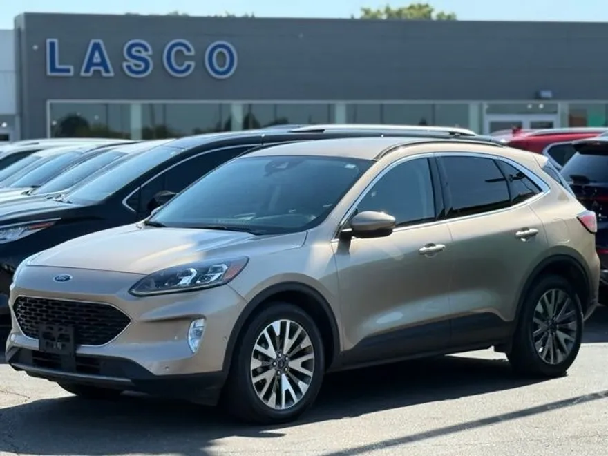 2020 Ford Escape Titanium photo 1