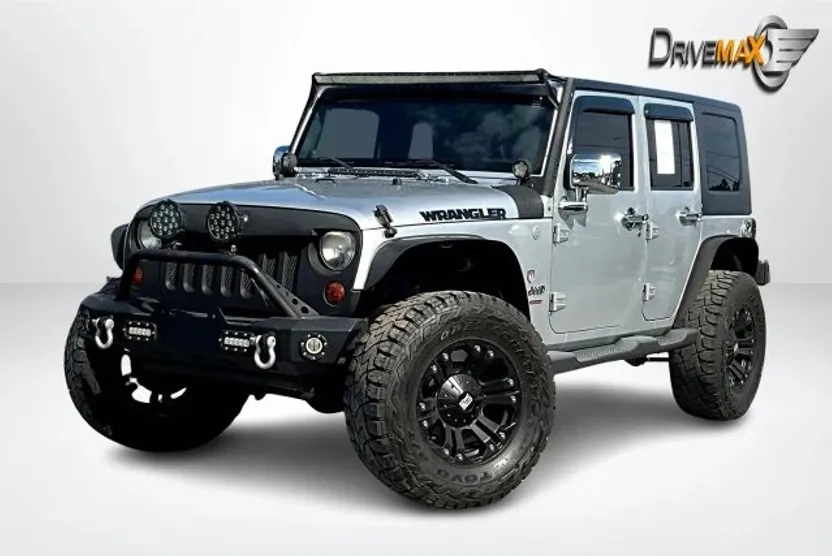2010 Jeep Wrangler Unlimited Sport photo 1