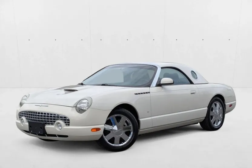 2003 Ford Thunderbird photo 1