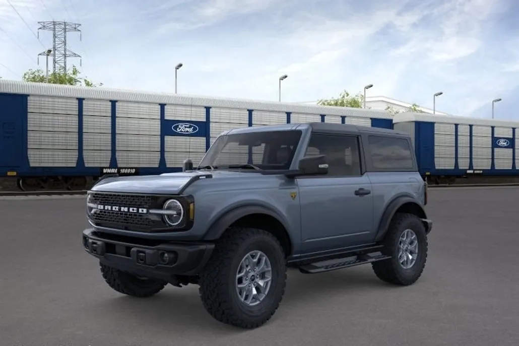 2025 Ford Bronco Badlands photo 1