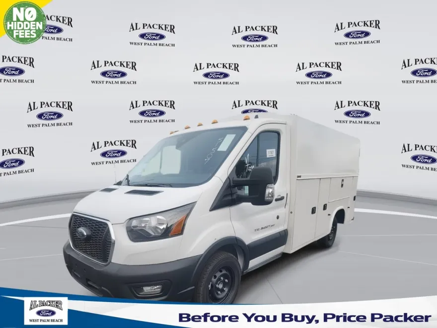 2024 Ford Transit Cutaway photo 1