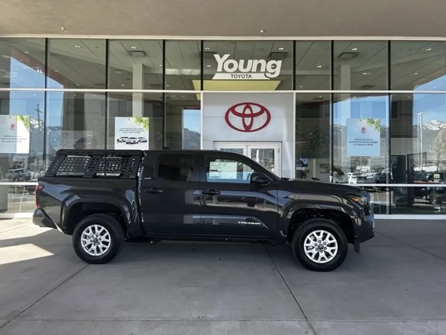 2025 Toyota Tacoma SR5 Double Cab photo 1