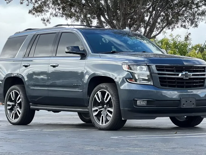 2019 Chevrolet Tahoe Base photo 1