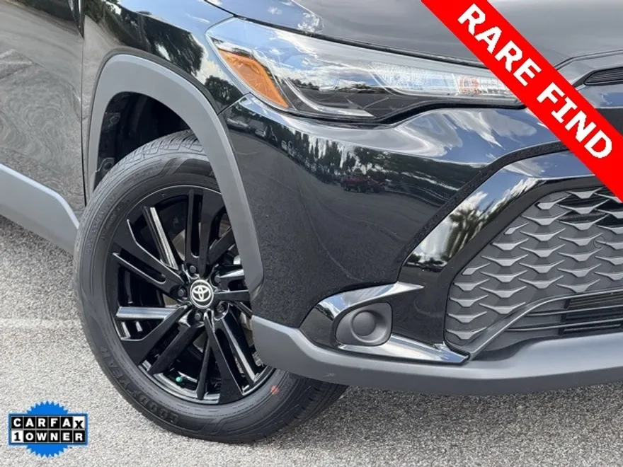 2024 Toyota Corolla Cross Hybrid Nightshade Edition photo 1