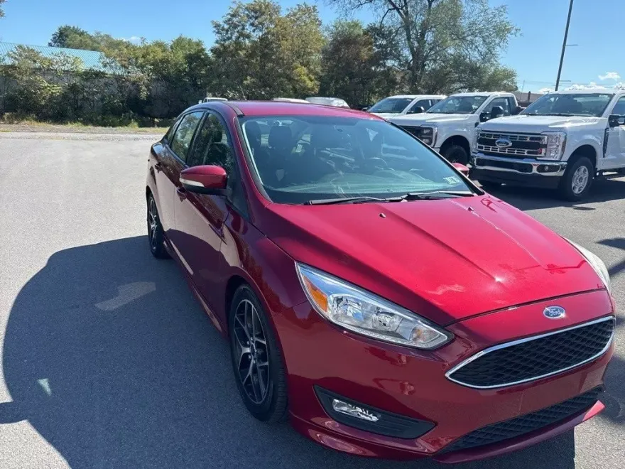 2015 Ford Focus SE photo 1