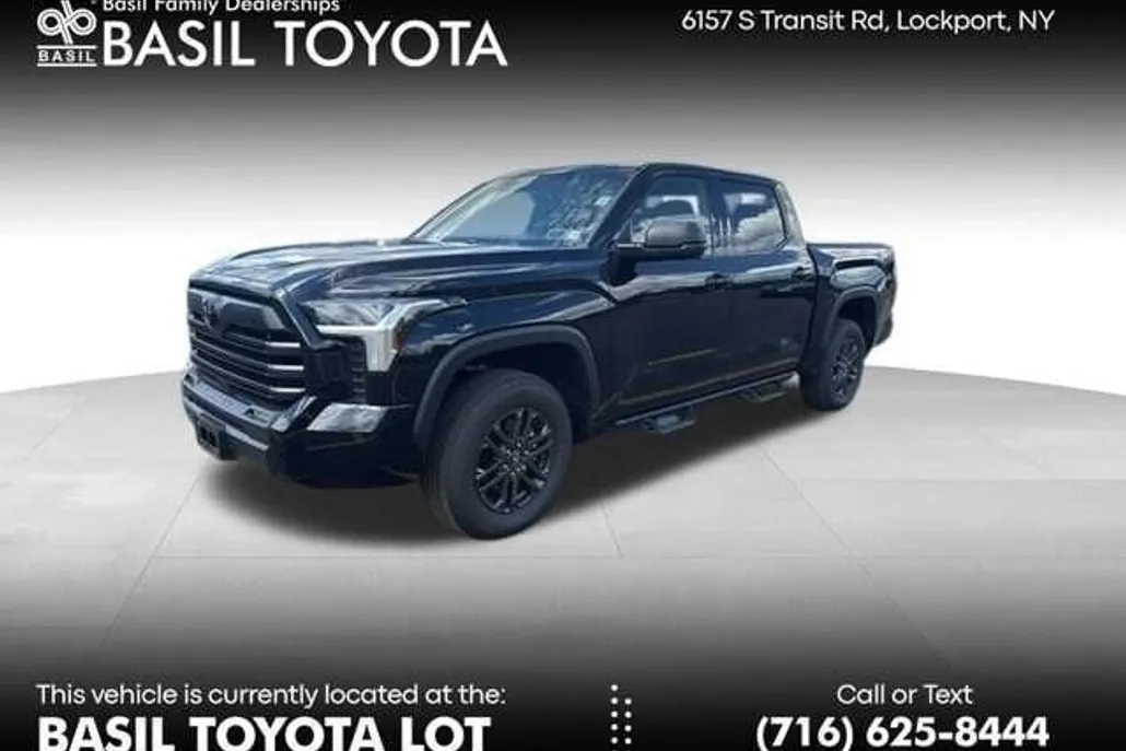 2025 Toyota Tundra SR5 CrewMax photo 1
