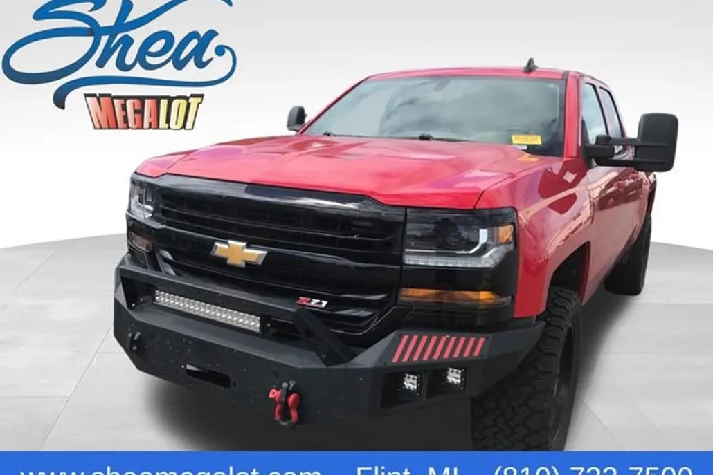 2018 Chevrolet Silverado 1500 LT photo 1