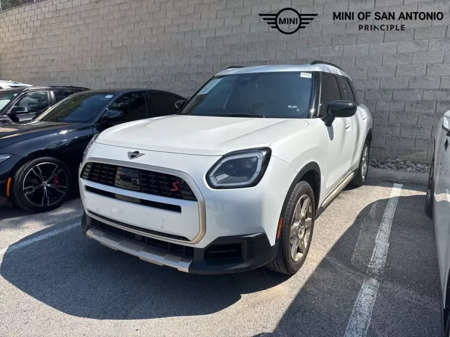 2025 Mini Countryman photo 1