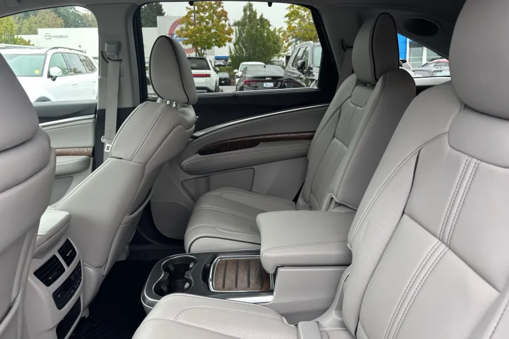 2020 Acura MDX SH-AWD Advance photo 1