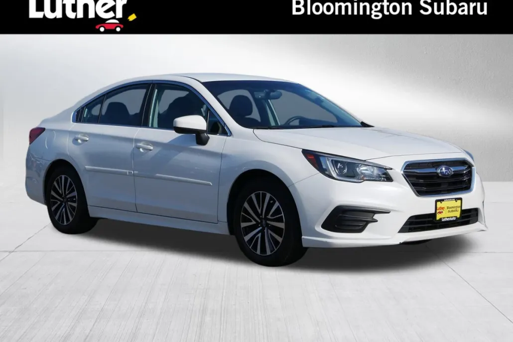 2018 Subaru Legacy Premium photo 1