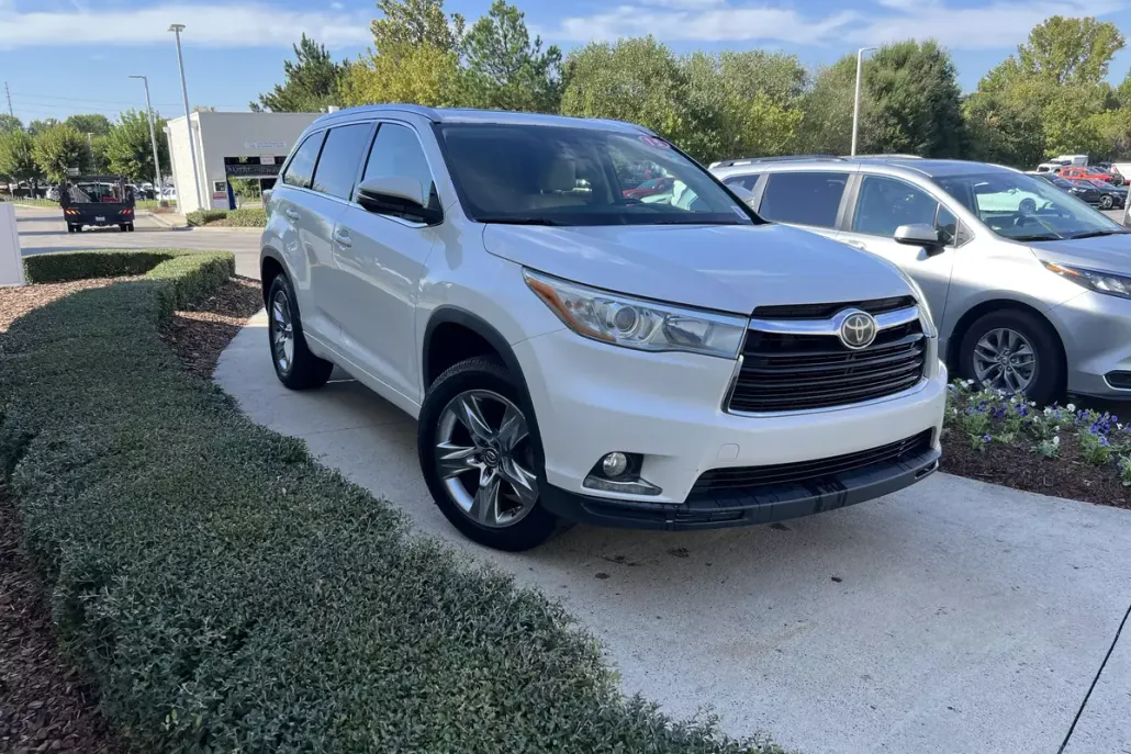 2015 Toyota Highlander Limited photo 1