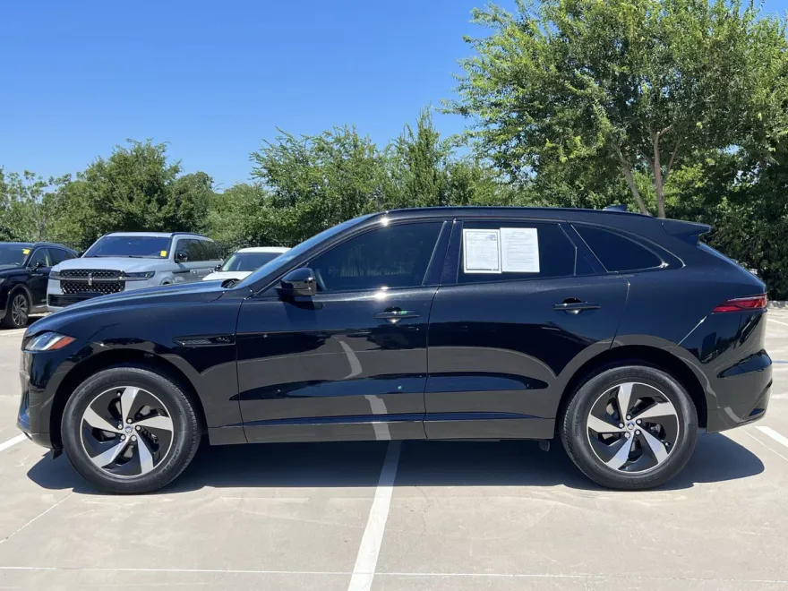 2025 Jaguar F-PACE P250 R-Dynamic S photo 1