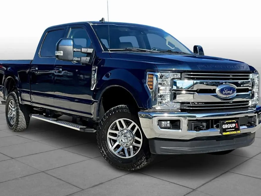 2019 Ford F-250 Lariat photo 1