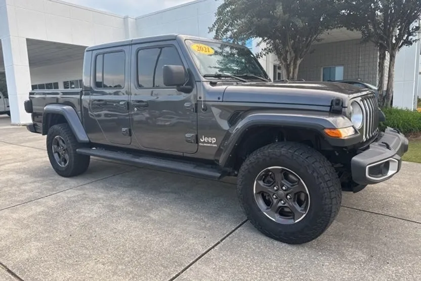 2021 Jeep Gladiator Overland photo 1